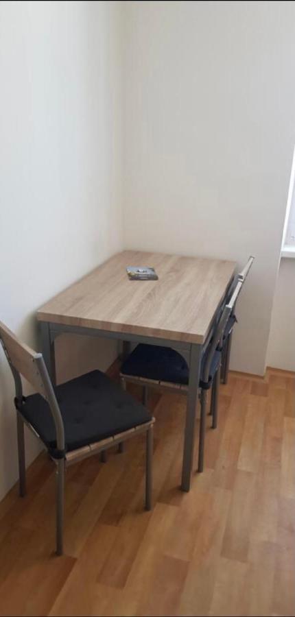 Apartmany - Skolni Chomutov Exterior foto